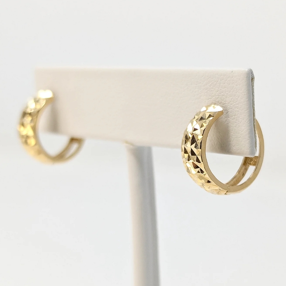 New 14k yellow gold 5mm huggie earrings pierced dainty round circle hoop - Picture 2 of 8